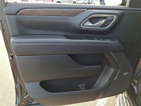 Used 2024 Chevrolet Tahoe Premier image 12