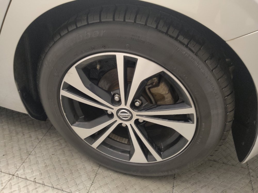 Used 2020 Nissan Sentra SV w/ Electronics Package FWD image 31
