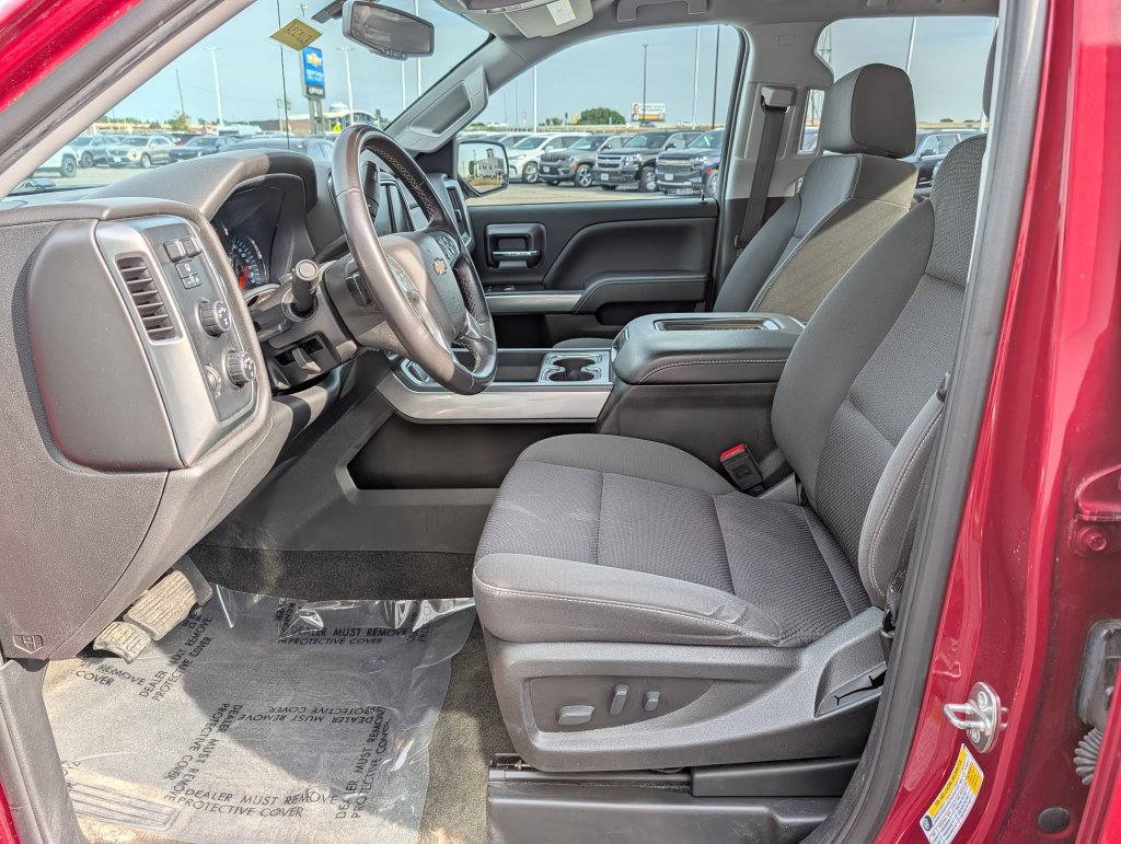 Used 2018 Chevrolet Silverado 1500 LT w/ All Star Edition AWD/4WD image 15