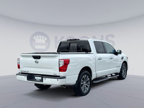 Used 2017 Nissan Titan SL image 7