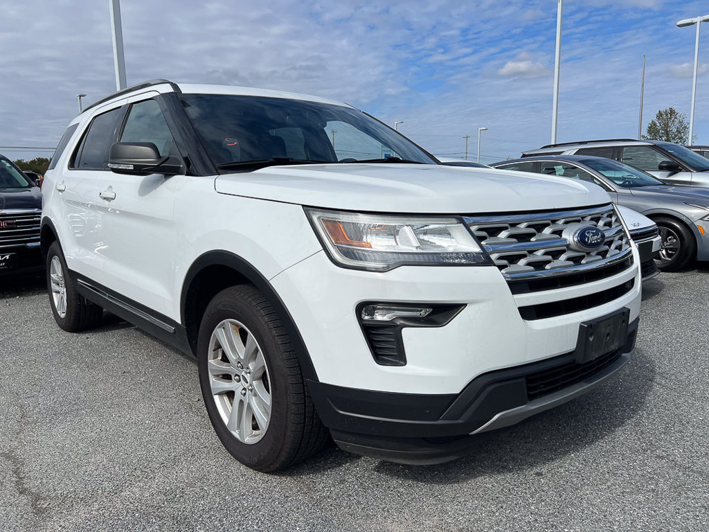 Used 2019 Ford Explorer XLT w/ Equipment Group 201A AWD/4WD image 10