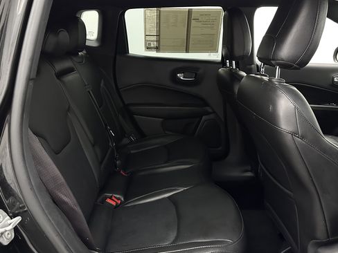 Used 2021 Jeep Compass Latitude w/ Driver Assistance Group FWD image 31