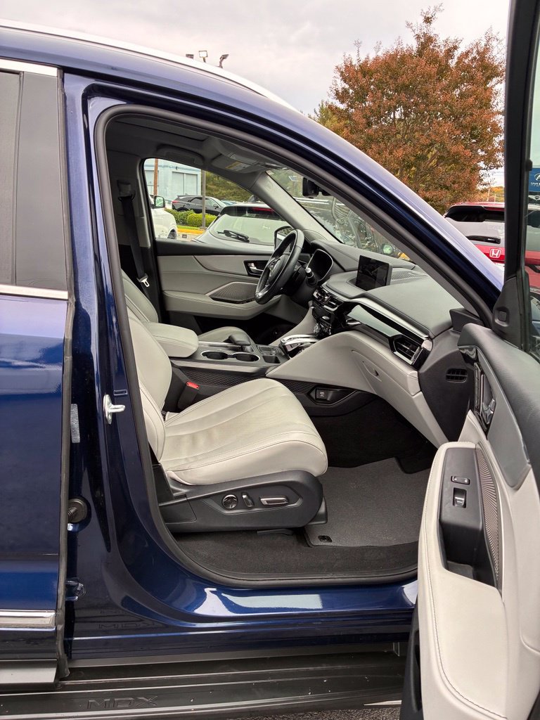 Used 2024 Acura MDX w/ Technology Package AWD/4WD image 16