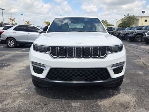 Certified 2024 Jeep Grand Cherokee Limited w/ Luxury Tech Group II AWD/4WD image 2