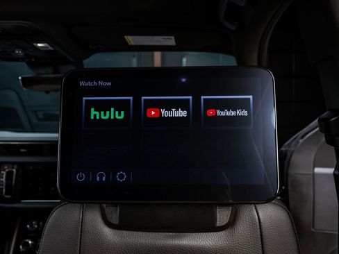 Used 2023 GMC Yukon Denali w/ Denali Reserve Package AWD/4WD image 32