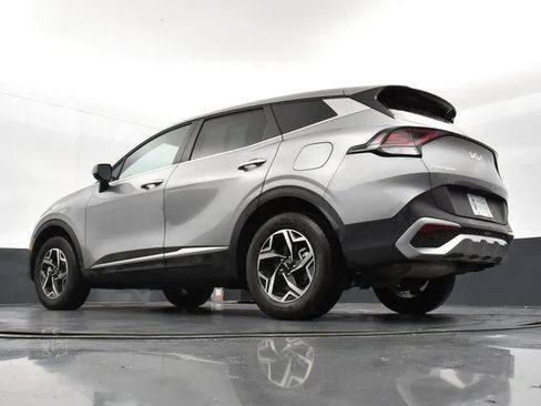 Used 2024 Kia Sportage LX image 12