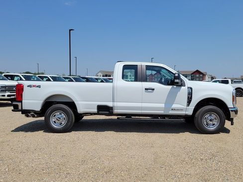 New 2025 Ford F250 XL w/ XL Chrome Package image 2