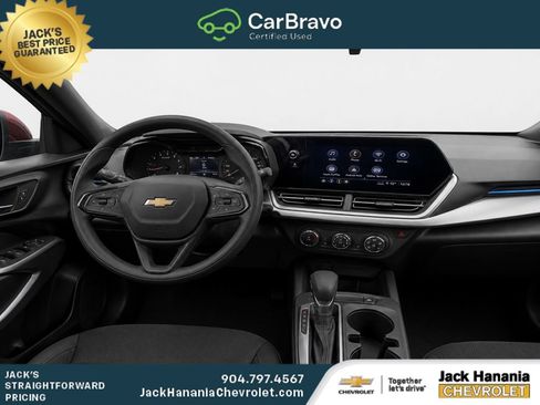 Used 2024 Chevrolet Trax LS w/ LS Convenience Package FWD image 12