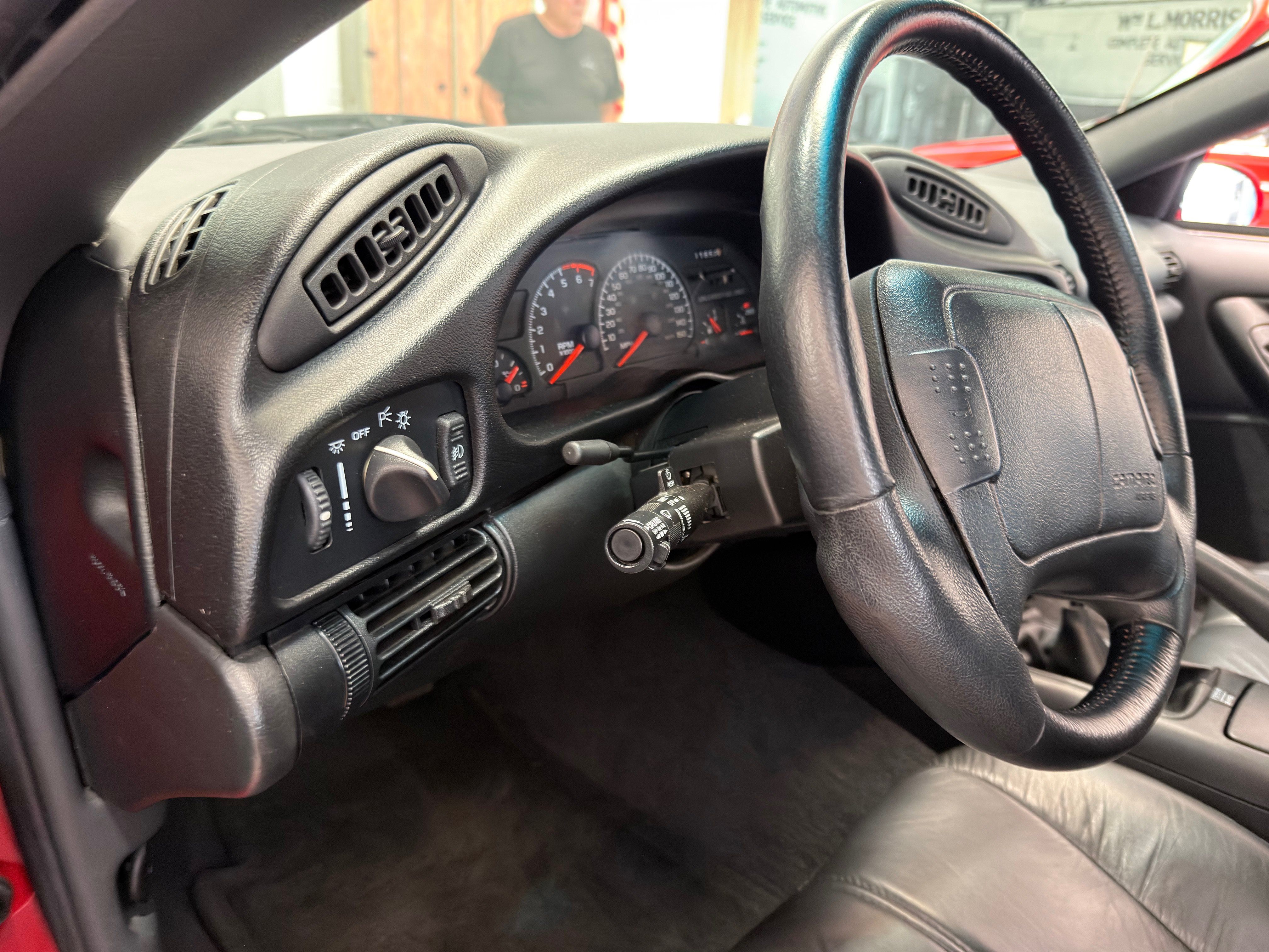 Used 1995 Chevrolet Camaro Z28 RWD image 18