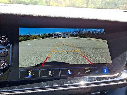 Certified 2022 Buick Envision Avenir w/ Technology Package II image 18