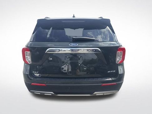 Certified 2023 Ford Explorer XLT w/ Equipment Group 202A AWD/4WD image 4