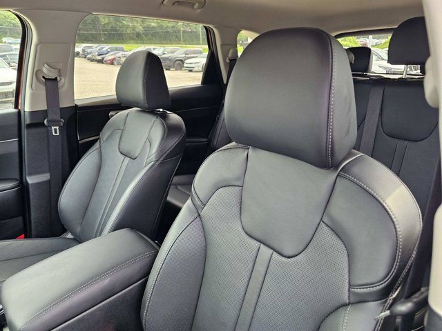 Used 2025 Kia Sorento S FWD image 17