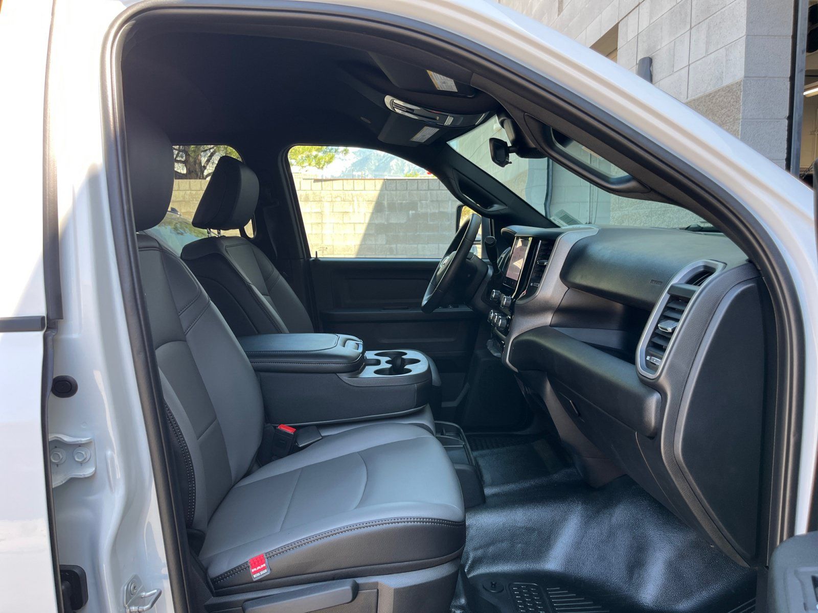 New 2026 RAM 2500 Tradesman w/ Chrome Appearance Group AWD/4WD image 29