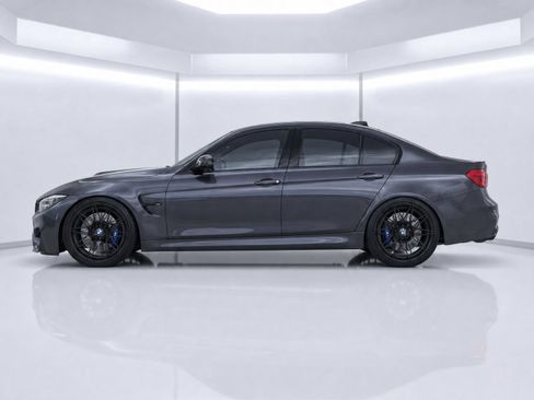 Used 2018 BMW M3 RWD image 2