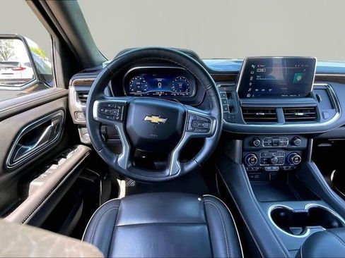 Used 2024 Chevrolet Tahoe Premier RWD image 8