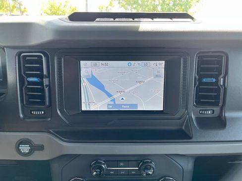 Used 2022 Ford Bronco Black Diamond w/ Sasquatch Package AWD/4WD image 8