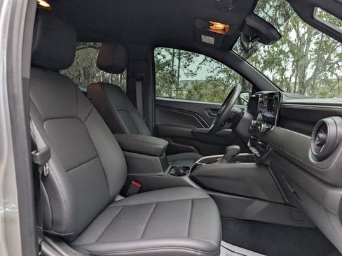 Used 2025 Chevrolet Colorado Trail Boss image 22