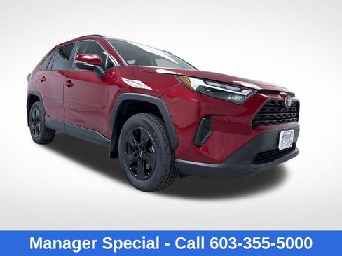 Used 2025 Toyota RAV4 XLE w/ Convenience Package AWD/4WD image 1
