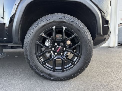 Used 2024 GMC Canyon Denali w/ LPO, Denali Black Edition image 29