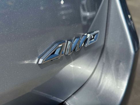 Used 2021 Ford Explorer XLT w/ Equipment Group 202A AWD/4WD image 10