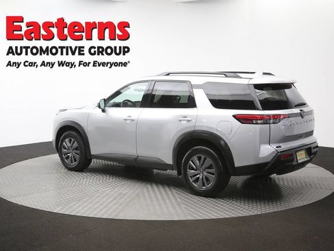 Used 2025 Nissan Pathfinder SV FWD image 67