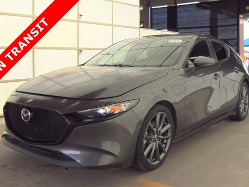 Used 2019 MAZDA MAZDA3 w Preferred Pkg image 1