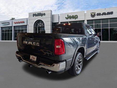 New 2026 RAM 1500 Laramie AWD/4WD image 3