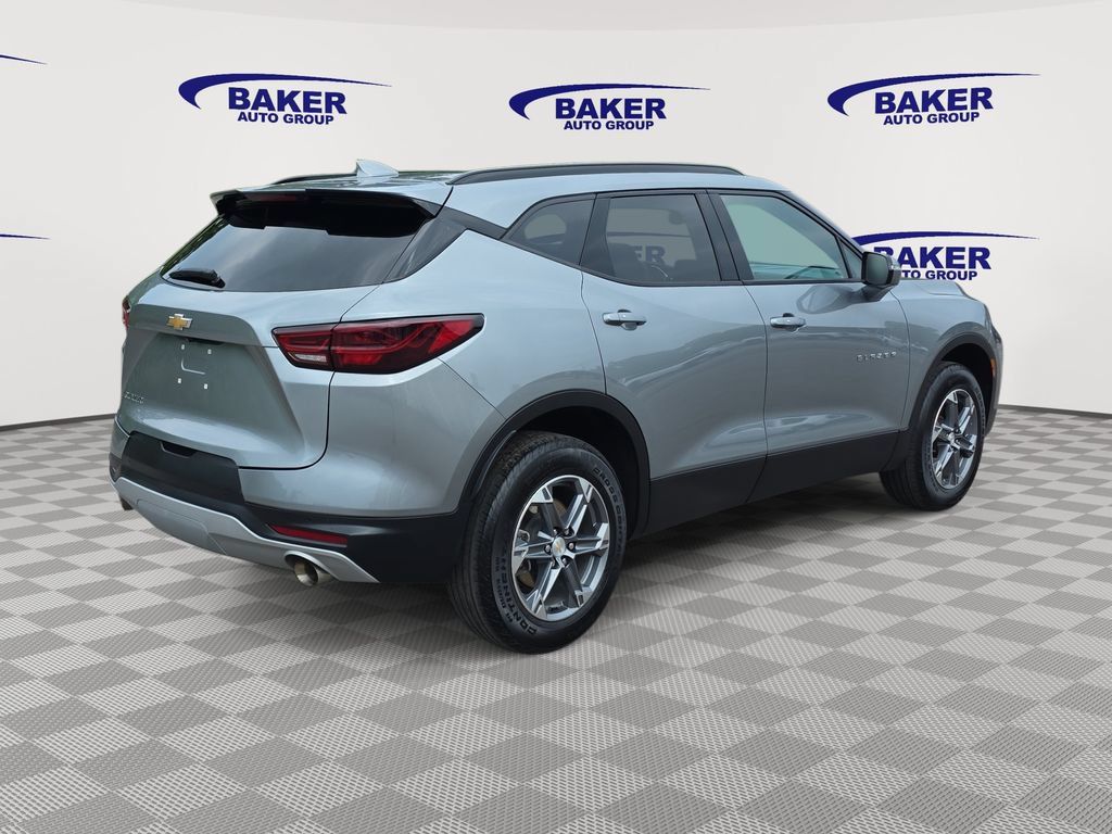 Used 2024 Chevrolet Blazer LT w/ LPO, Floor Liner Package FWD image 5