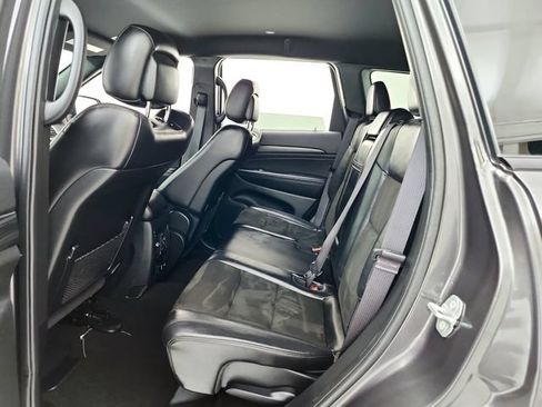Used 2021 Jeep Grand Cherokee Laredo X AWD/4WD image 25
