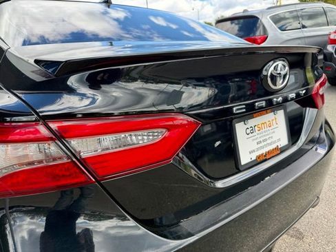 Used 2018 Toyota Camry SE w/ Audio Package FWD image 12