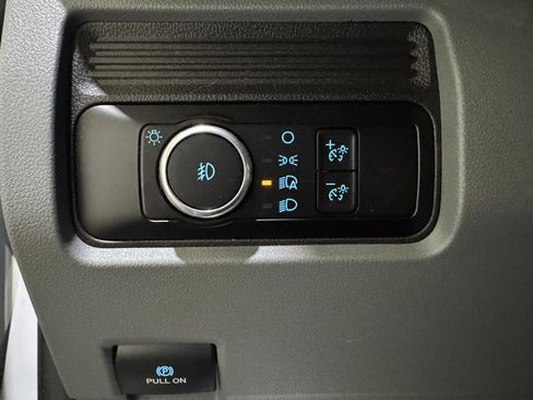 Used 2024 Ford F550 4x4 Crew Cab Super Duty image 18