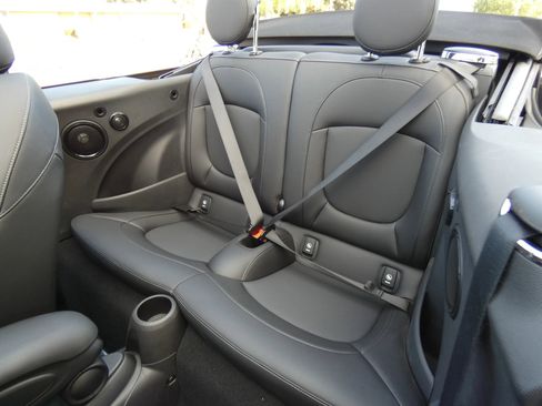 Used 2021 MINI Cooper S image 44