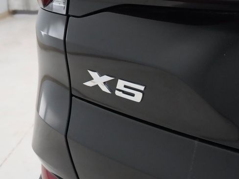 Used 2024 BMW X5 xDrive40i w/ Premium Package image 24