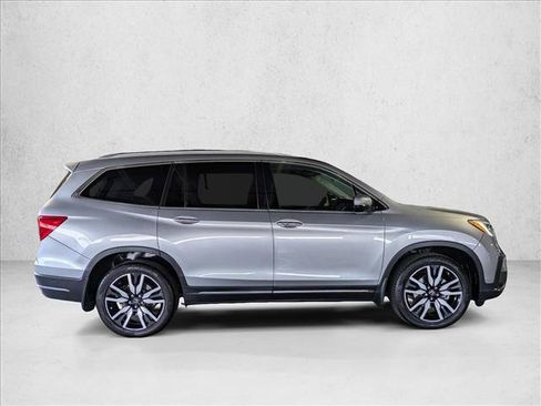 Used 2019 Honda Pilot Elite image 4