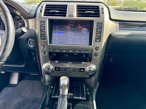 Used 2021 Lexus GX 460 Premium w/ Premium Package image 22