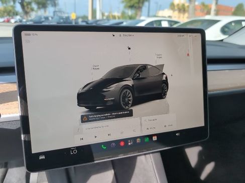 Used 2023 Tesla Model Y Long Range AWD/4WD image 12