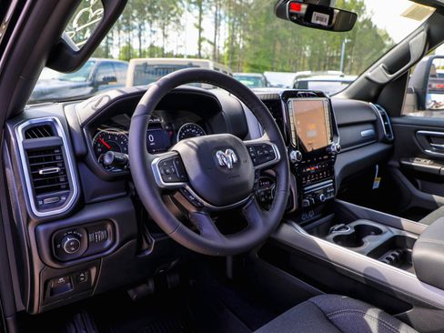 New 2026 RAM 1500 Big Horn AWD/4WD image 14