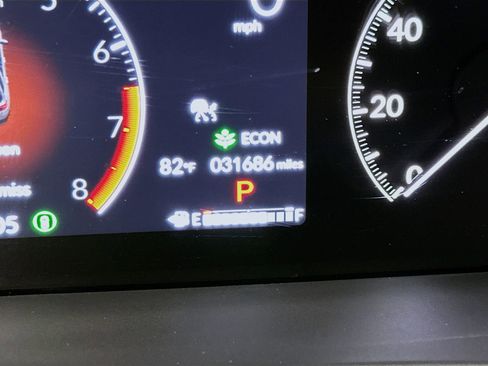 Used 2024 Honda Pilot EX-L image 12