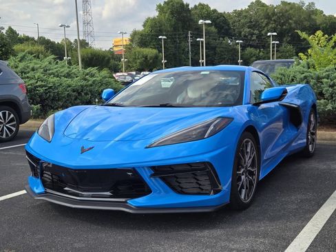 Used 2025 Chevrolet Corvette Stingray Preferred Cpe w/ Z51 Performance Package RWD image 4