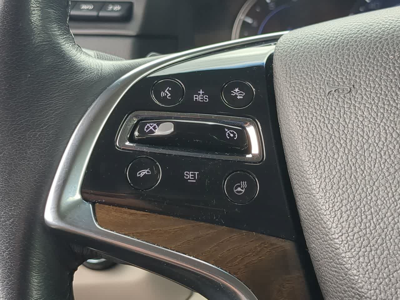 Used 2020 Cadillac Escalade Premium Luxury w/ Escalade Sport Edition AWD/4WD image 26