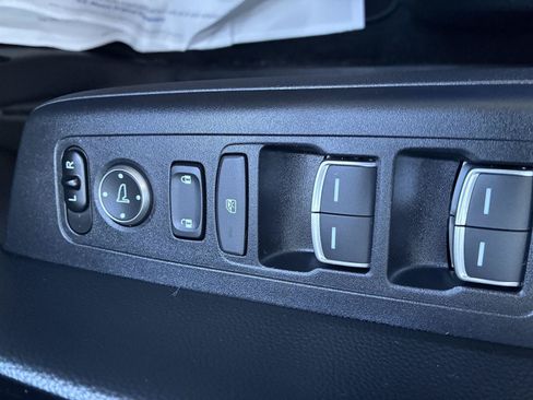 Used 2025 Honda CR-V Sport Touring image 22