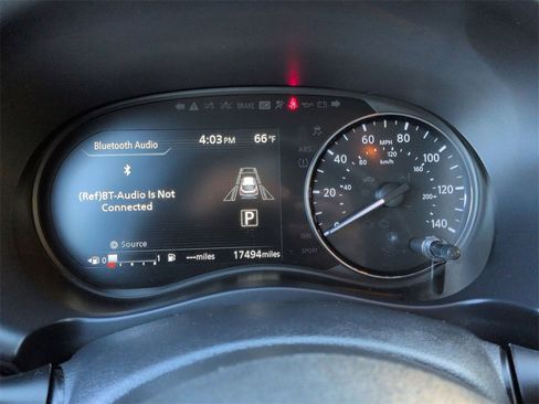 Used 2024 Nissan Kicks SR w/ SR Premium Package image 10