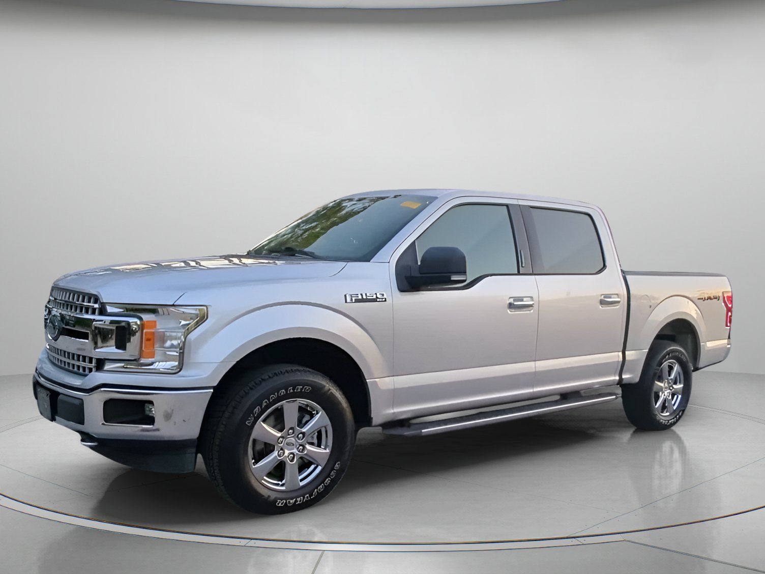 Used 2019 Ford F150 XLT w/ Equipment Group 302A Luxury AWD/4WD image 13