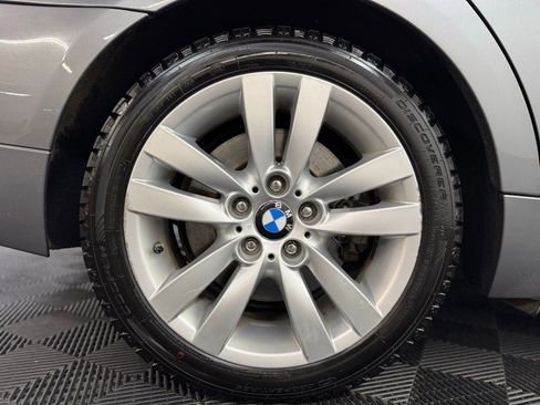 Used 2011 BMW 335i xDrive Sedan image 8