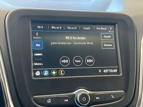 Used 2019 Chevrolet Equinox LT image 16