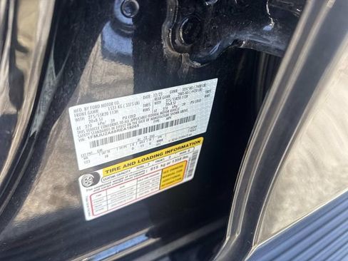 Used 2024 Ford Expedition Limited image 22