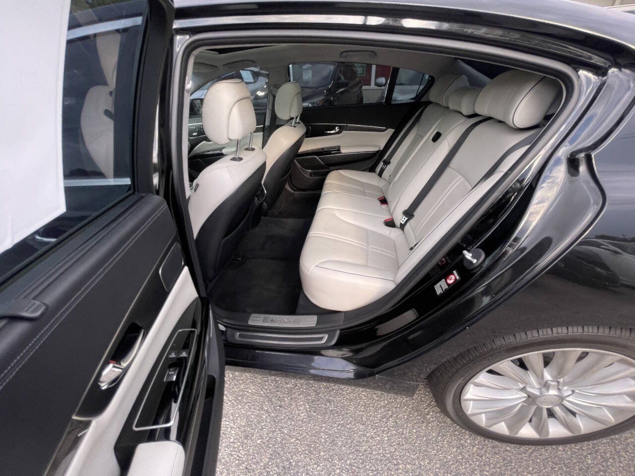 Used 2015 Kia K900 Luxury RWD image 28