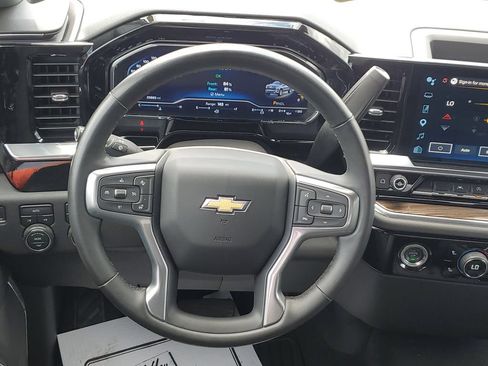 Used 2024 Chevrolet Silverado 1500 LT AWD/4WD image 27