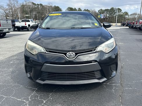 Used 2015 Toyota Corolla LE image 3