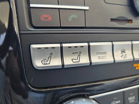 Used 2020 Mercedes-Benz SLC 300 image 35